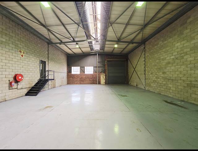 378M² WAREHOUSE TO LET IN KYA SANDS